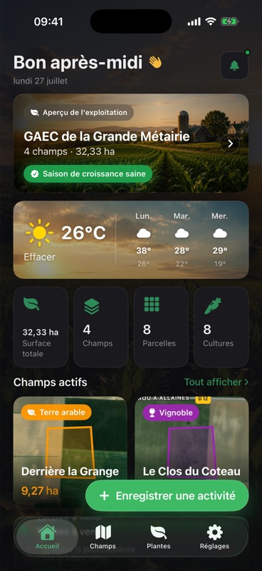 L'écran d'accueil d'Agrondo : un aperçu du GAEC de la Grande Métairie avec 4 champs sur 32,33 hectares, les prévisions météo à trois jours, puis les compteurs 8 parcelles et 8 cultures.